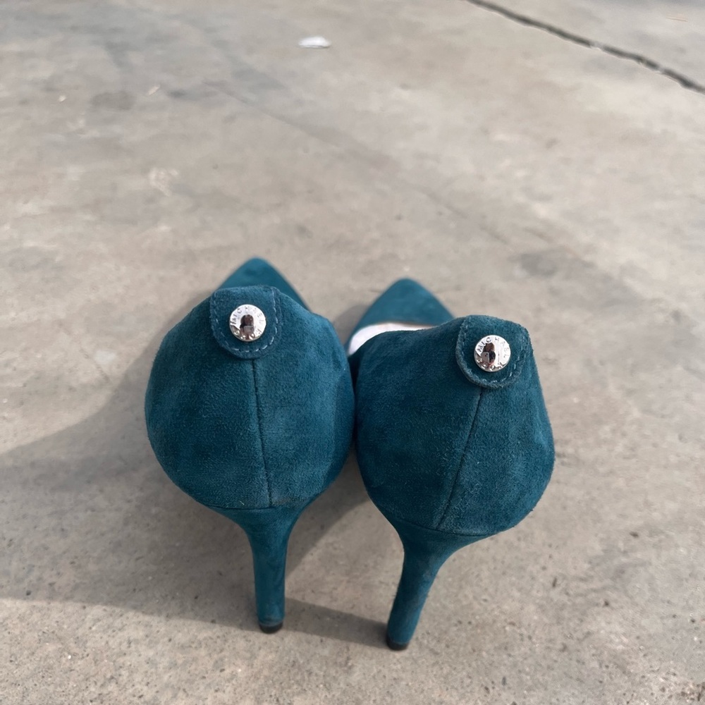 Michael Kors Teal green suede pumps